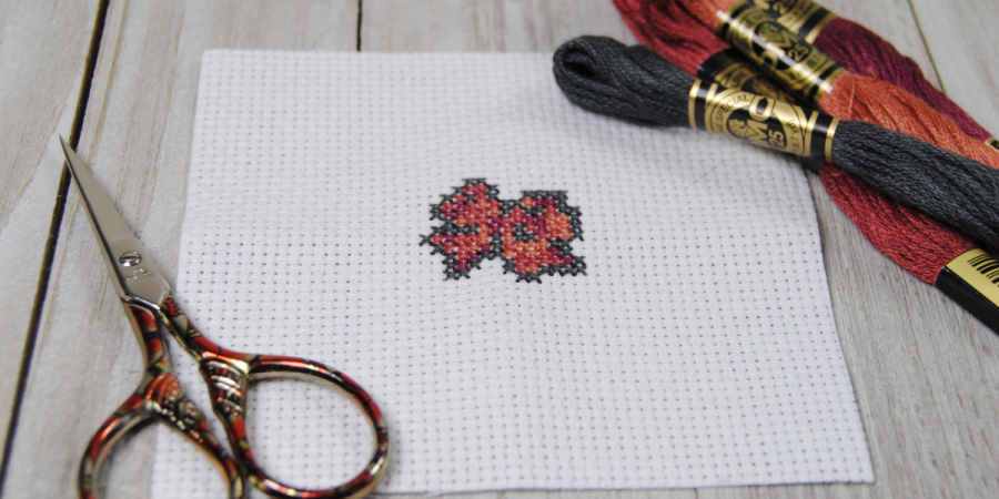 Cross Stitch: A Beginner's Step-by-step Guide to Techniques and Motifs [Book]