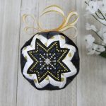 How to make a Cross-Stitch Flat Ornament ⋆
