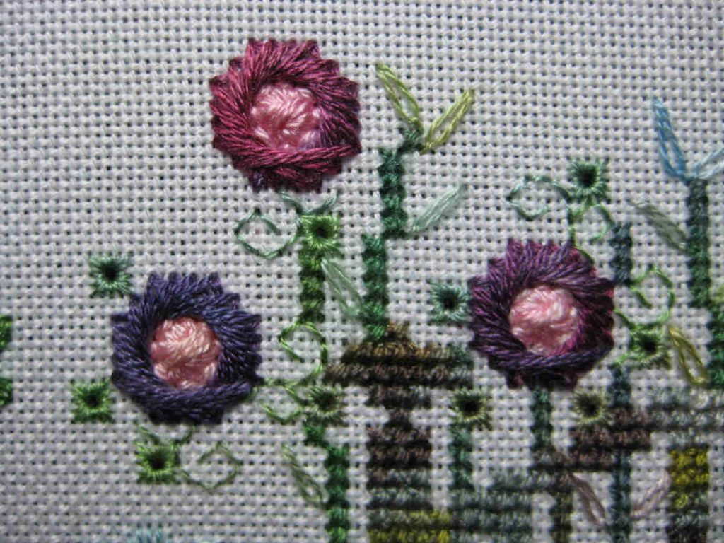 Example of a jessica stitch from Chatelaine's Japanese Garden Mandala courtesy of the Chatelaine gallery