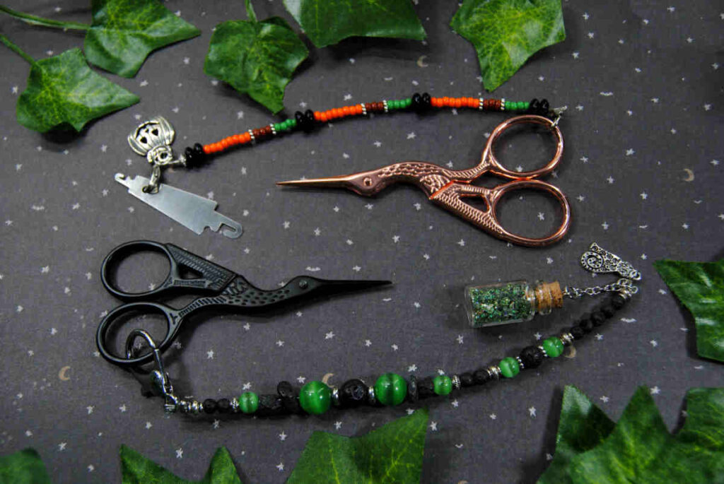 Example of two beaded scissor fobs by stitchz4bitchz