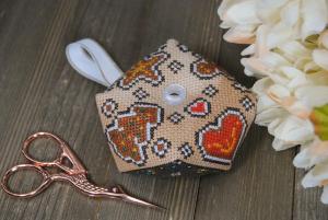 Gingerbread Biscornu